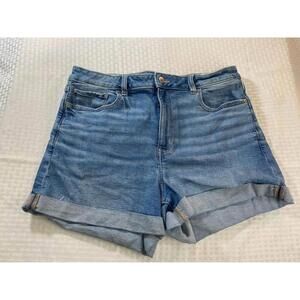 Woman’s American Eagle Shorts size 16